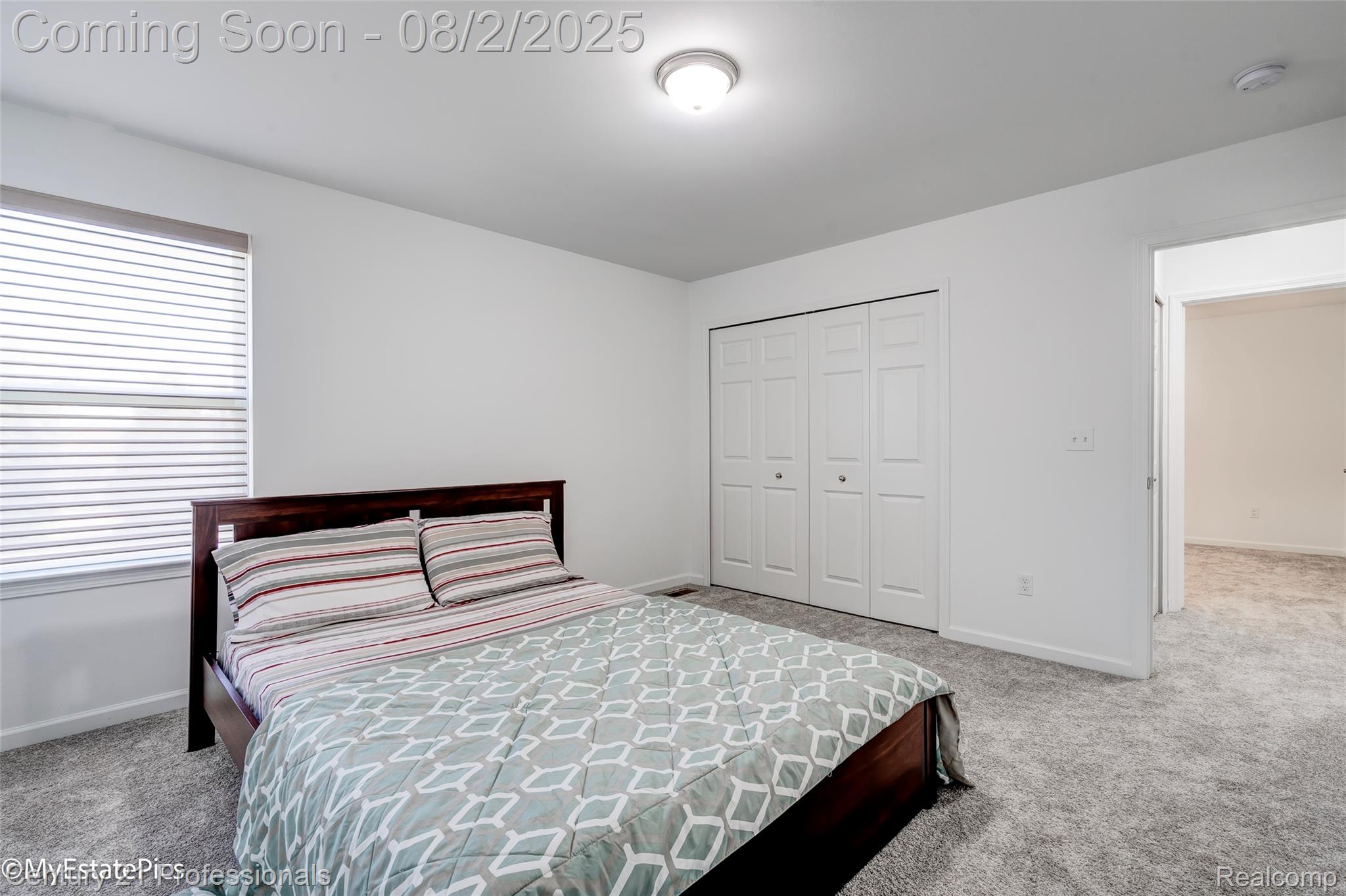 SouthLyon, Michigan, 48178, United States, 4 Bedrooms Bedrooms, ,3 BathroomsBathrooms,Residential,For Sale,1904843