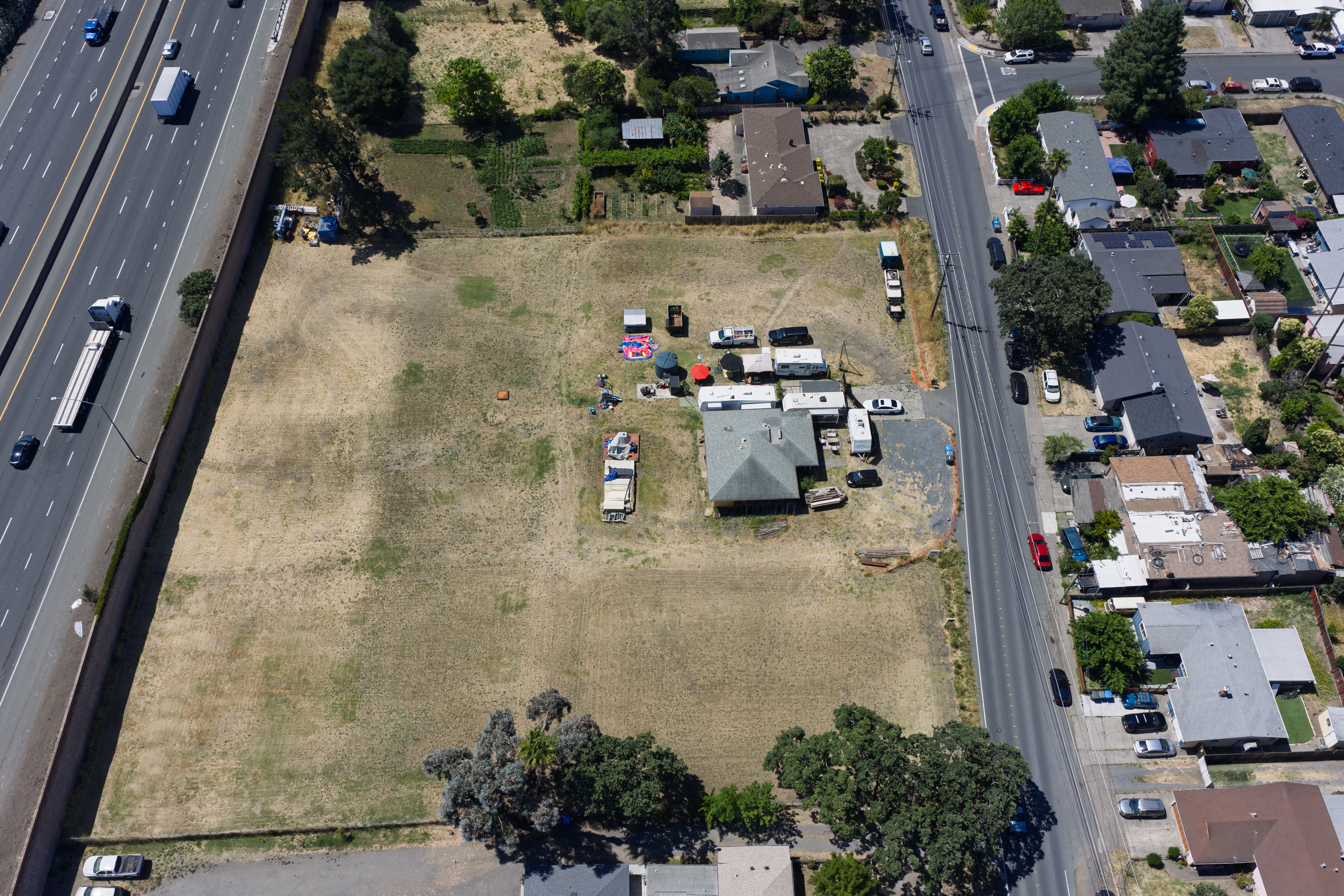  2180 Corby Avenue, Santa Rosa, CA 95407 - 物件實景