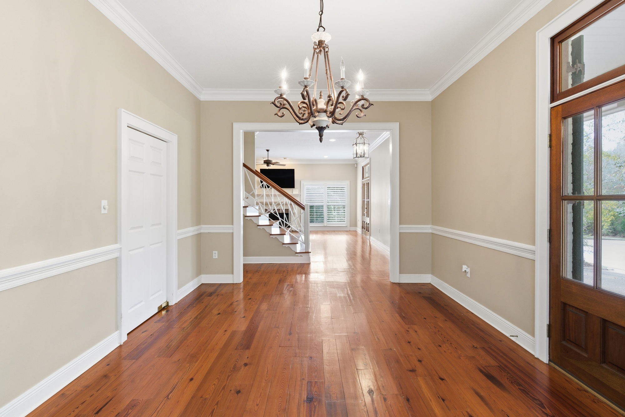 Hattiesburg, Mississippi, 39402, United States, 5 Bedrooms Bedrooms, ,7 BathroomsBathrooms,Residential,For Sale,2005414