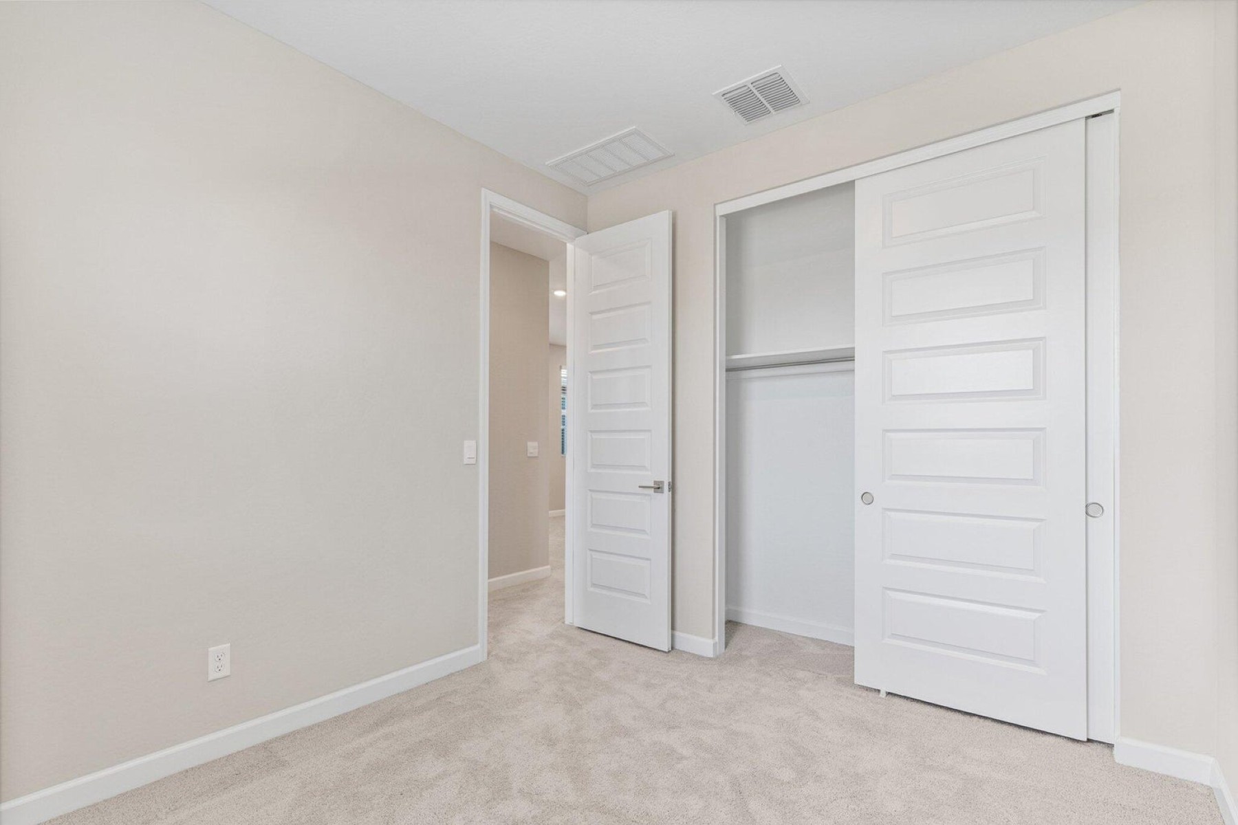  5844 E Covey Lane  Phoenix, AZ - 物件實景