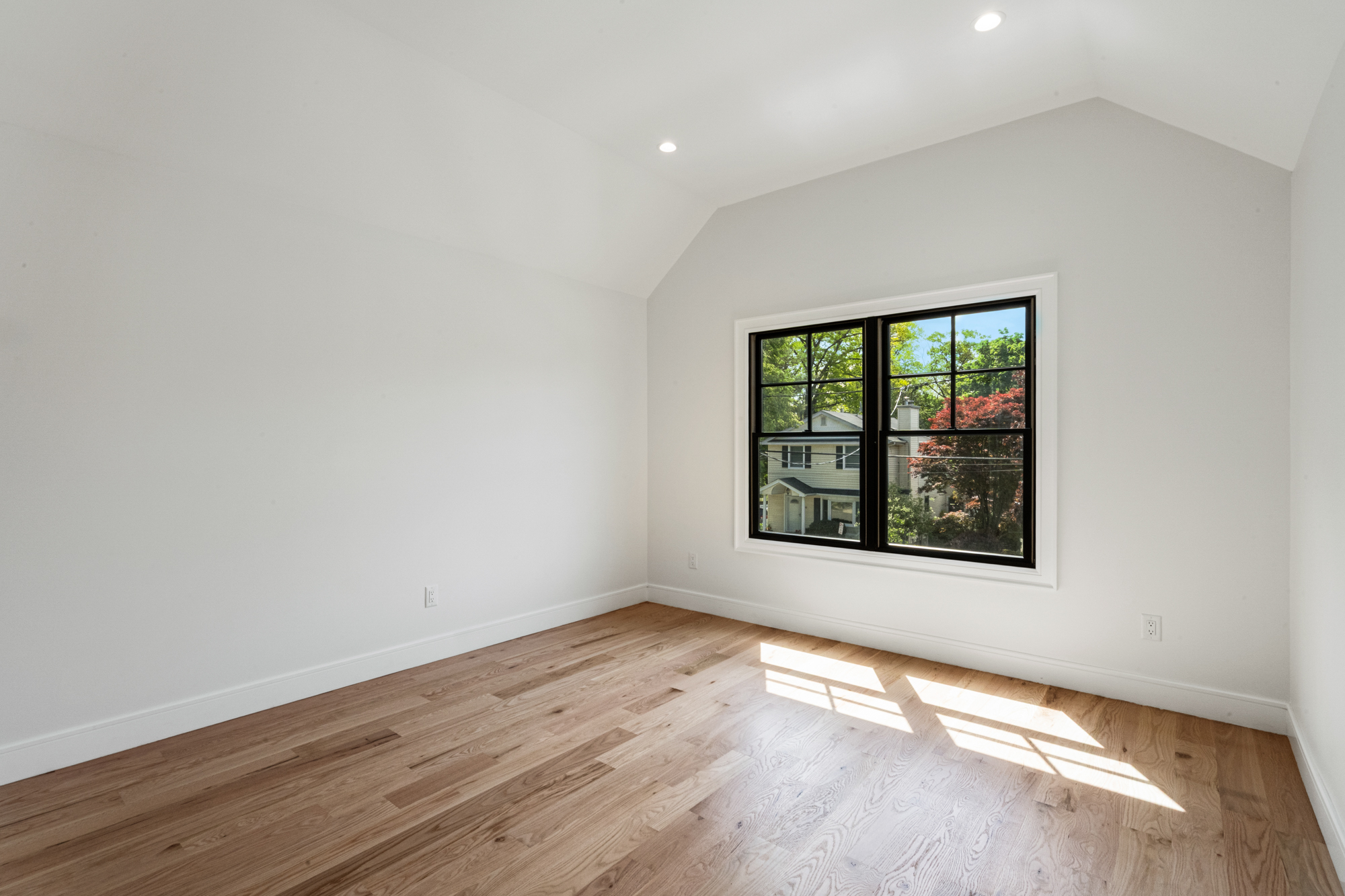  33 3rd Street, Manhasset, NY, 11030 - 物件實景