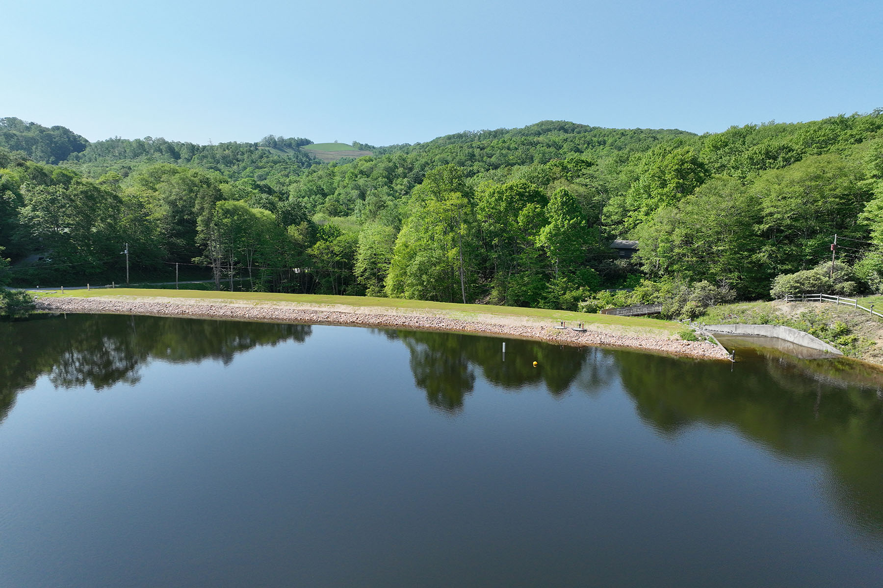  ROAN MOUNTAIN - RIPSHIN LAKE CORPORATION - 物件實景