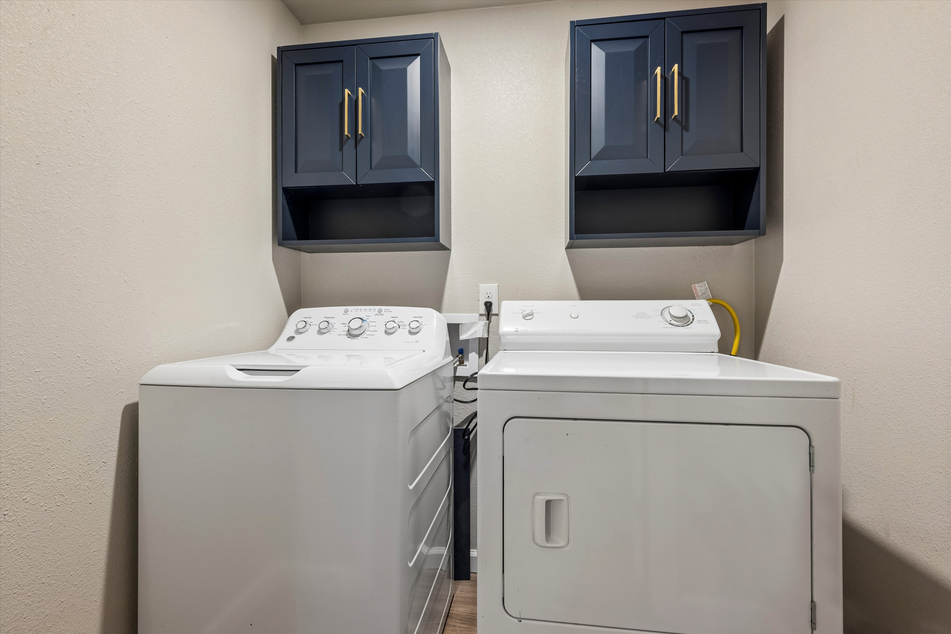  Discover effortless elegance in this stylishly updated home - 物件實景