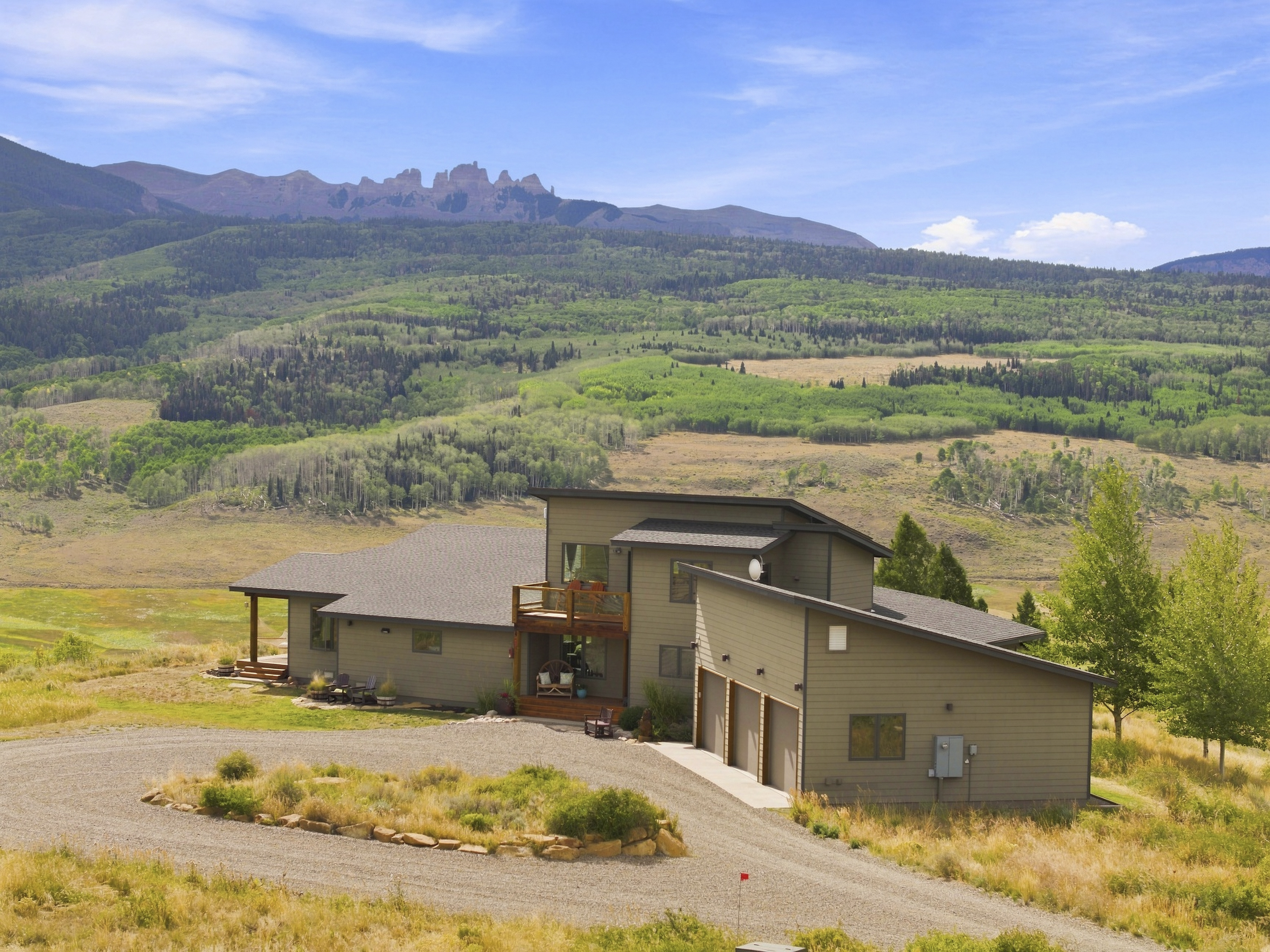  A True Colorado Legacy Property on 35 Acres - 物件實景
