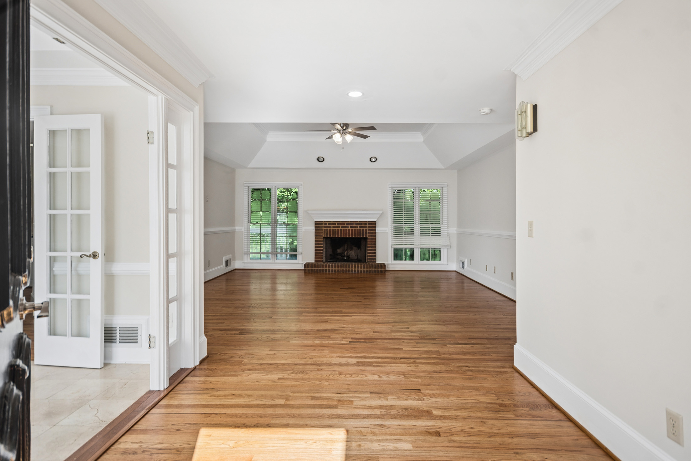  Beautifully Refreshed Ranch Nestled on an Expansive Cul-de-sac Lot - 物件實景