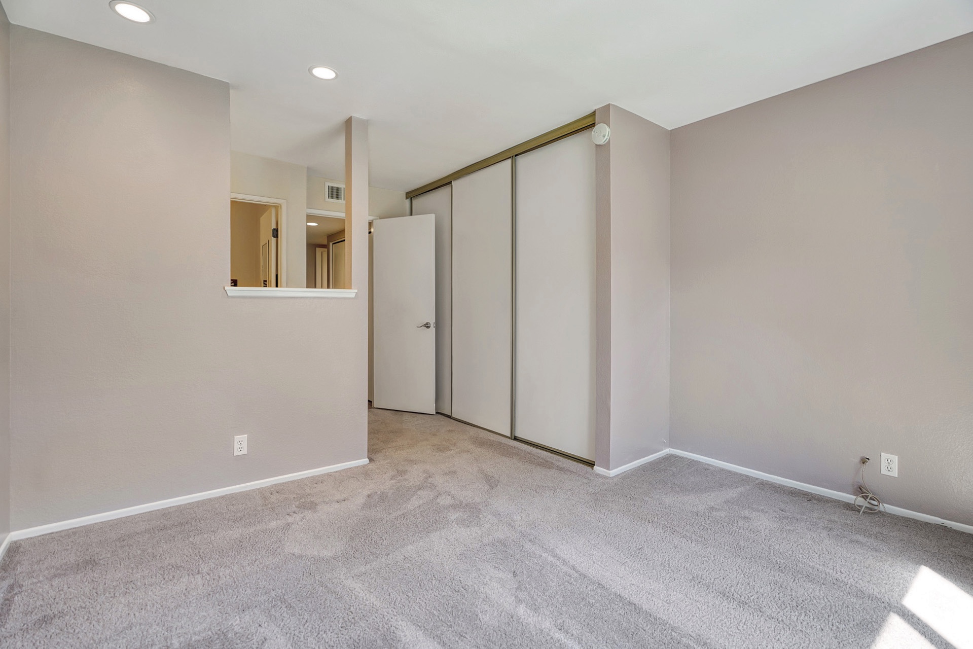 Fullerton, California, 92835, United States, 2 Bedrooms Bedrooms, ,1 BathroomBathrooms,Residential,For Sale,1915893