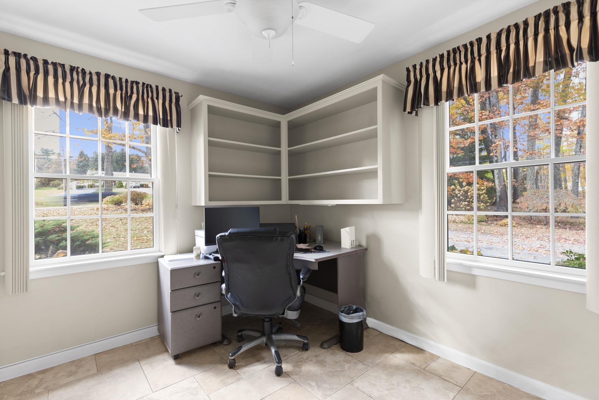 Rochester, New Hampshire, 03867, United States, 4 Bedrooms Bedrooms, ,1 BathroomBathrooms,Residential,For Sale,1985747