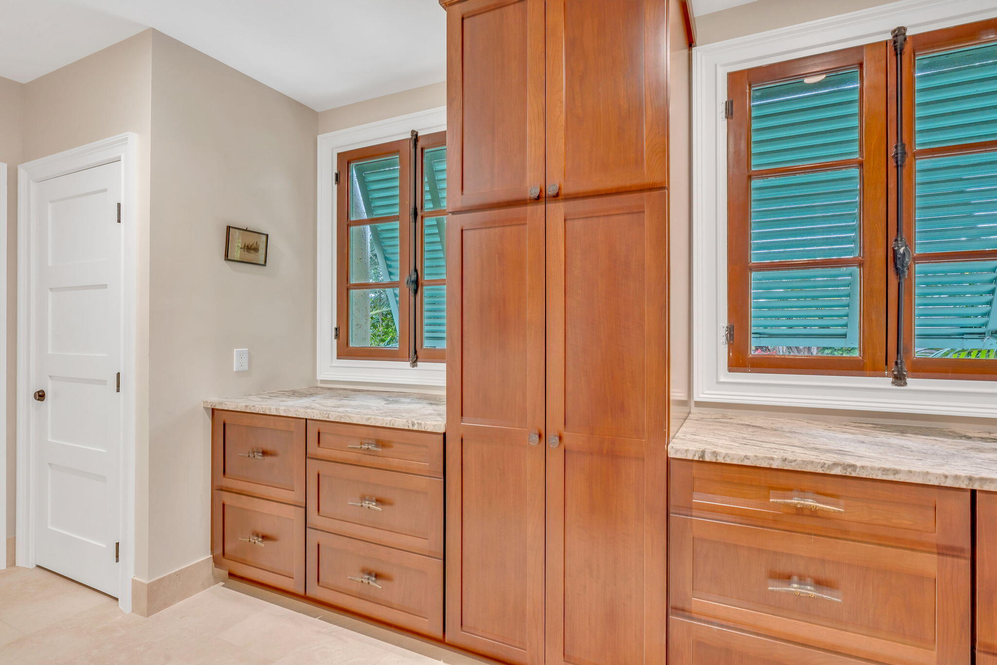 KEY COLONY, Florida, 33051, United States, 4 Bedrooms Bedrooms, ,5 BathroomsBathrooms,Residential,For Sale,1993100