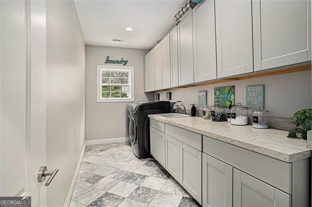 McDonough, Georgia, 30252, United States, 5 Bedrooms Bedrooms, ,4 BathroomsBathrooms,Residential,For Sale,1933845