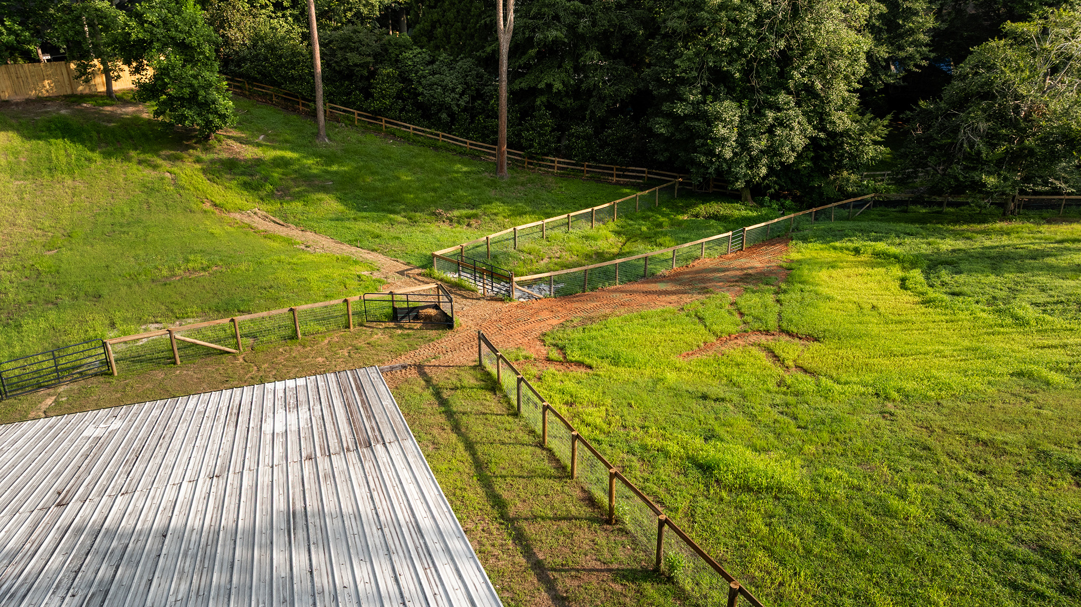  Rare Equestrian Facility with Prestigious Address - 物件實景