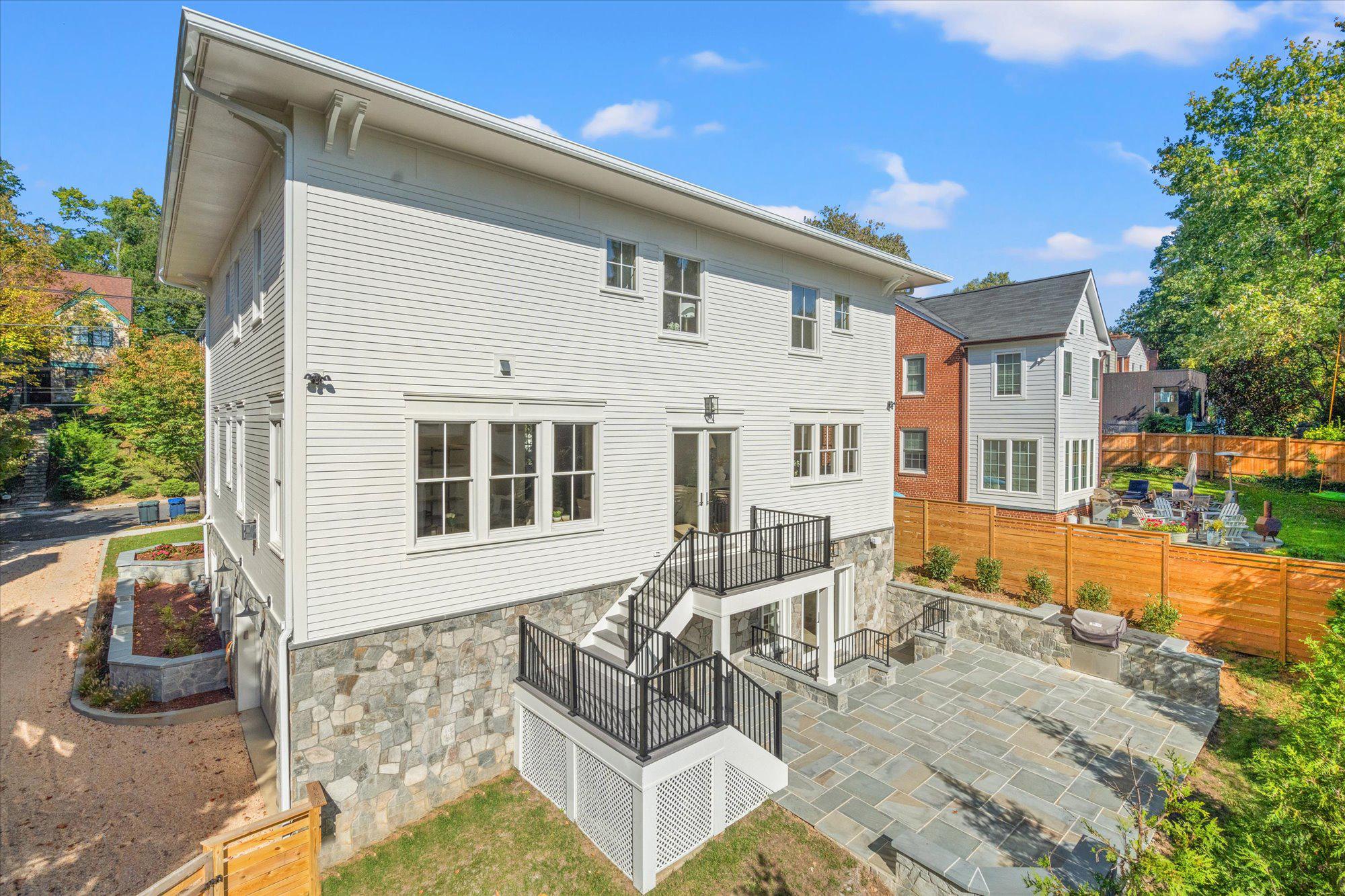  5022 Cathedral Avenue NW, Washington, DC, 20016 - 物件實景