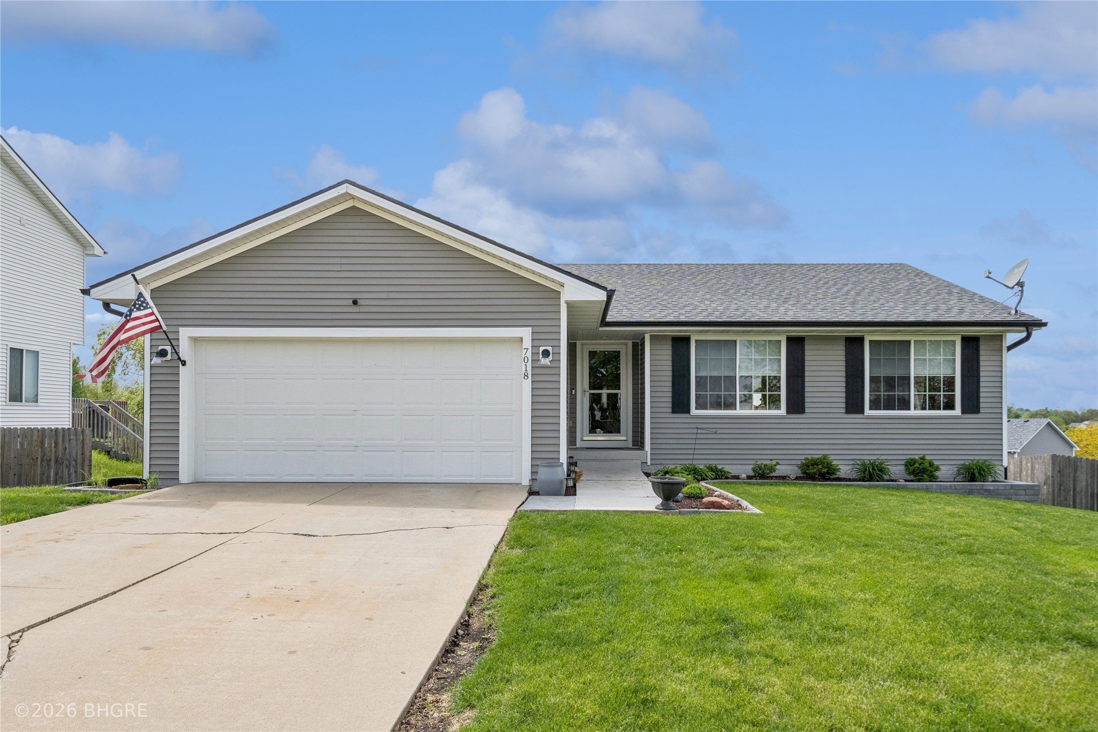 Three Lakes Pkwy, Des Moines, IA 50320