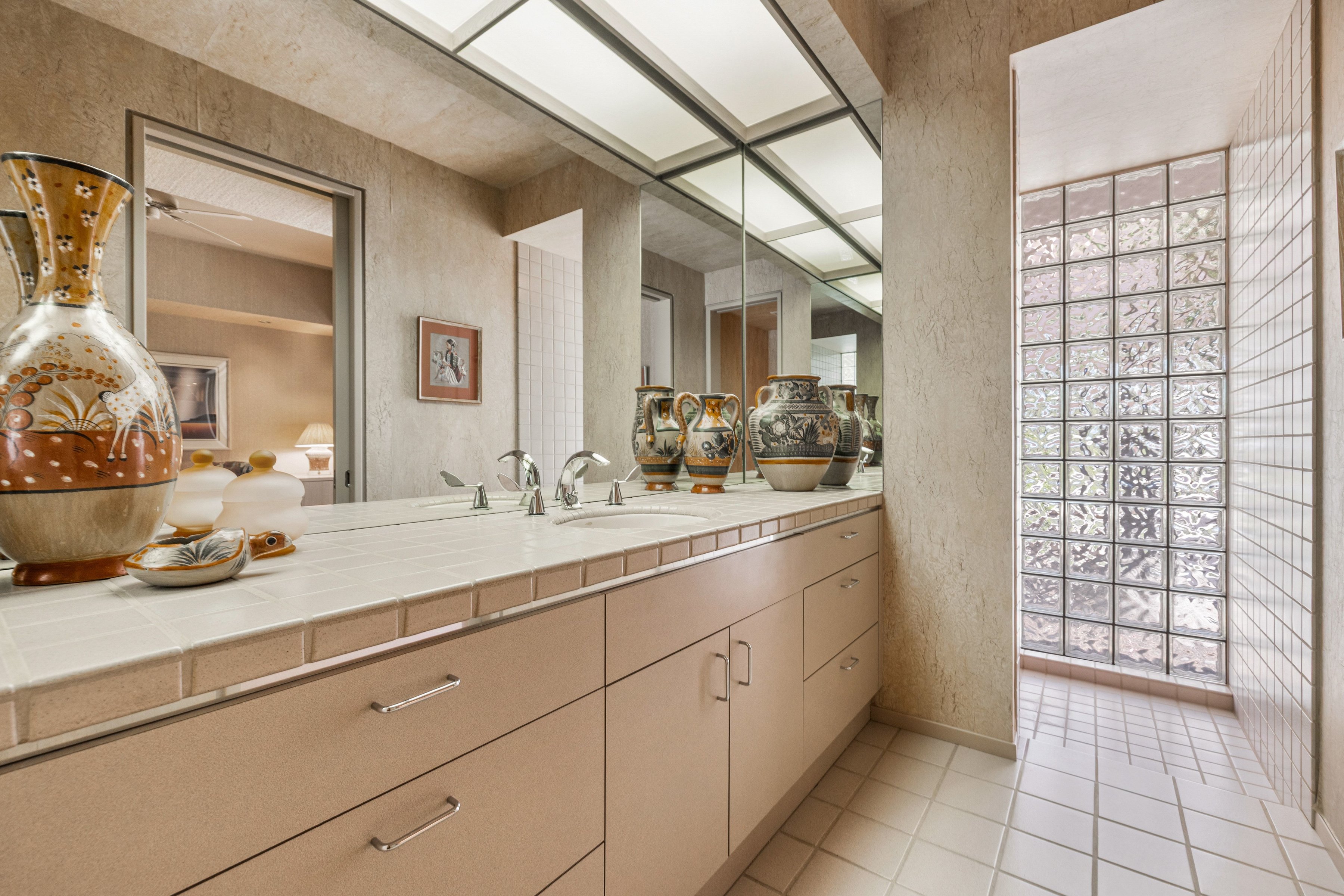  Extraordinary - Steve Chase Original - 物件實景