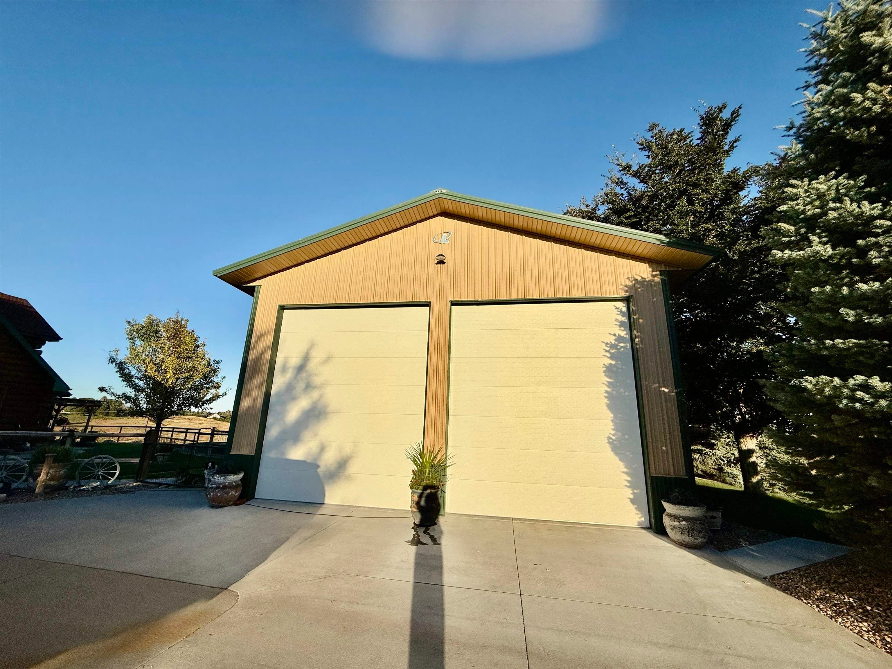 NORTH PLATTE, Nebraska, 69101, United States, 3 Bedrooms Bedrooms, ,3 BathroomsBathrooms,Residential,For Sale,1960971