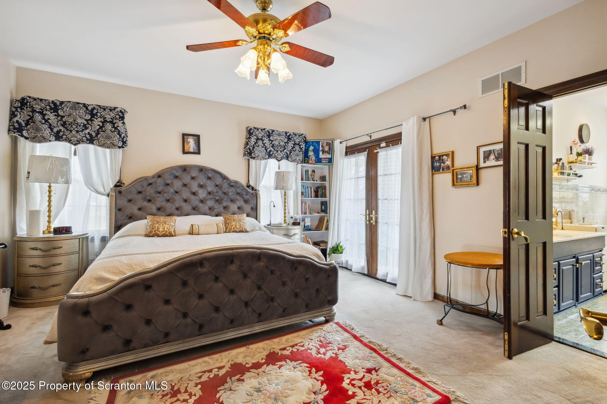 Old Forge, Pennsylvania, 18518, United States, 5 Bedrooms Bedrooms, ,5 BathroomsBathrooms,Residential,For Sale,1921311