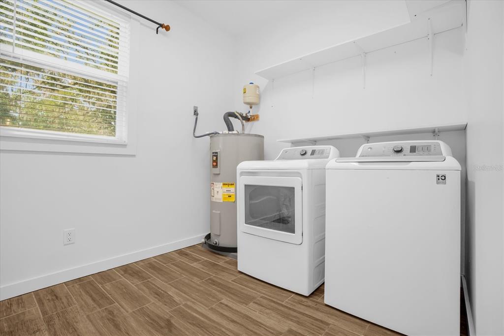 Lakeland, Florida, 33809, United States, 3 Bedrooms Bedrooms, ,2 BathroomsBathrooms,Residential,For Sale,1925749