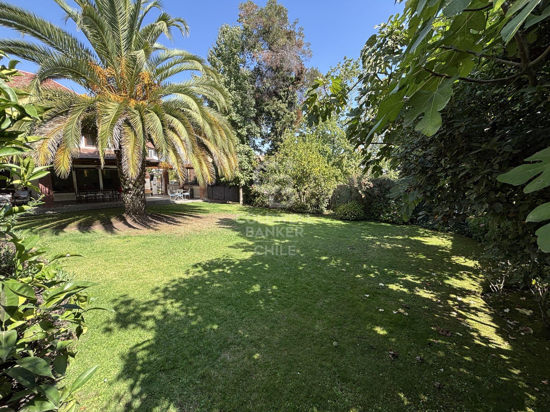 La Reina, Chile, 5 Bedrooms Bedrooms, ,5 BathroomsBathrooms,Residential,For Sale,1779147