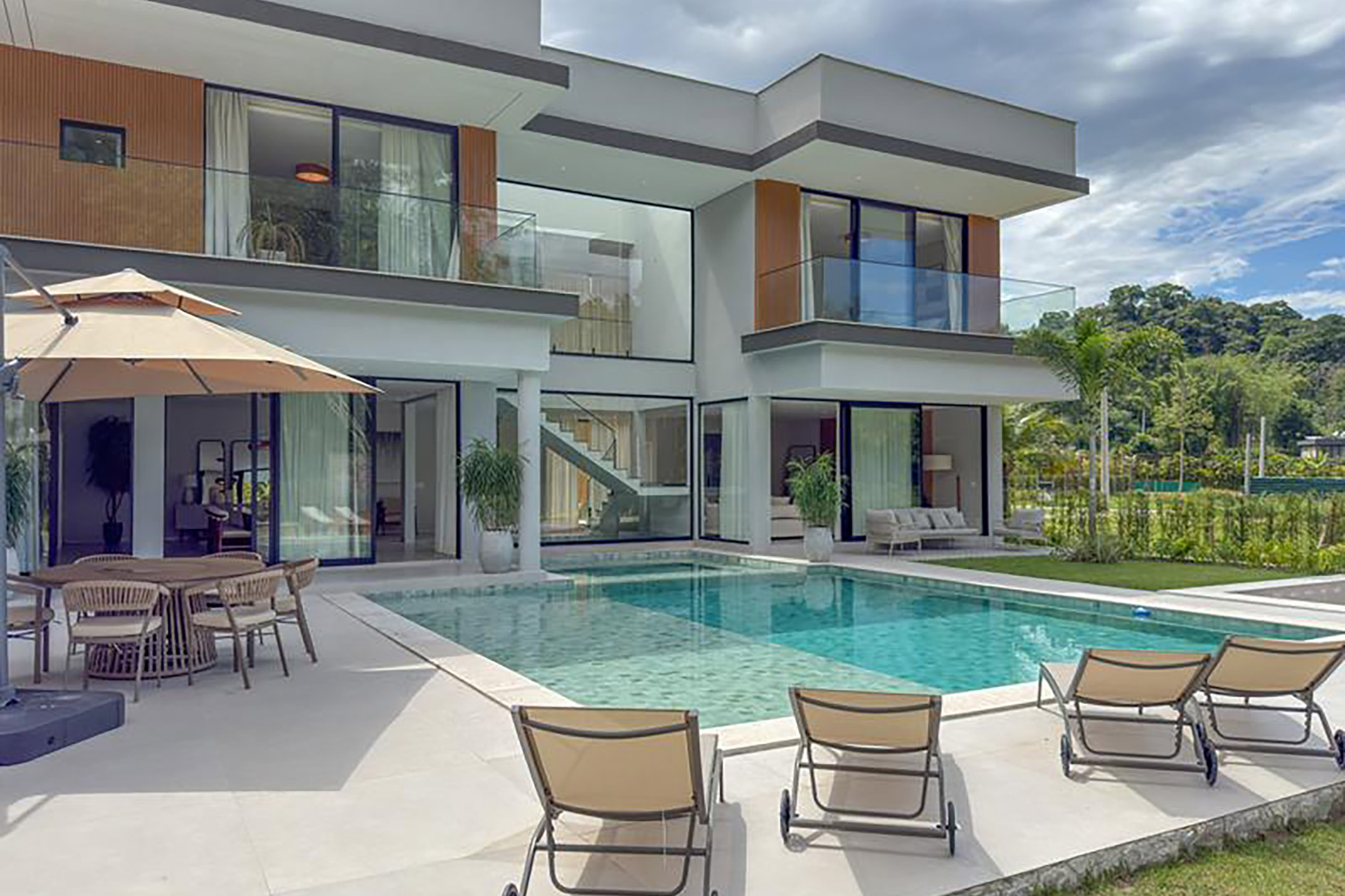  Contemporary residence with six suites in Frade Green, Angra dos Reis - 物件實景