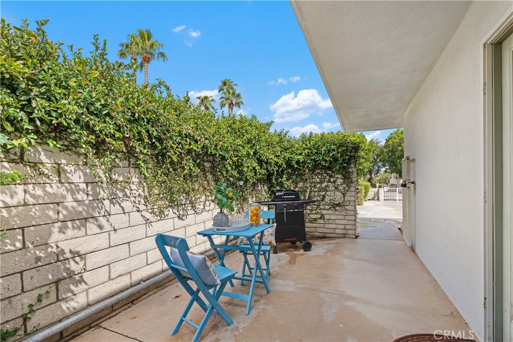 Palm Desert, California, 92260, United States, 2 Bedrooms Bedrooms, ,2 BathroomsBathrooms,Residential,For Sale,1948524