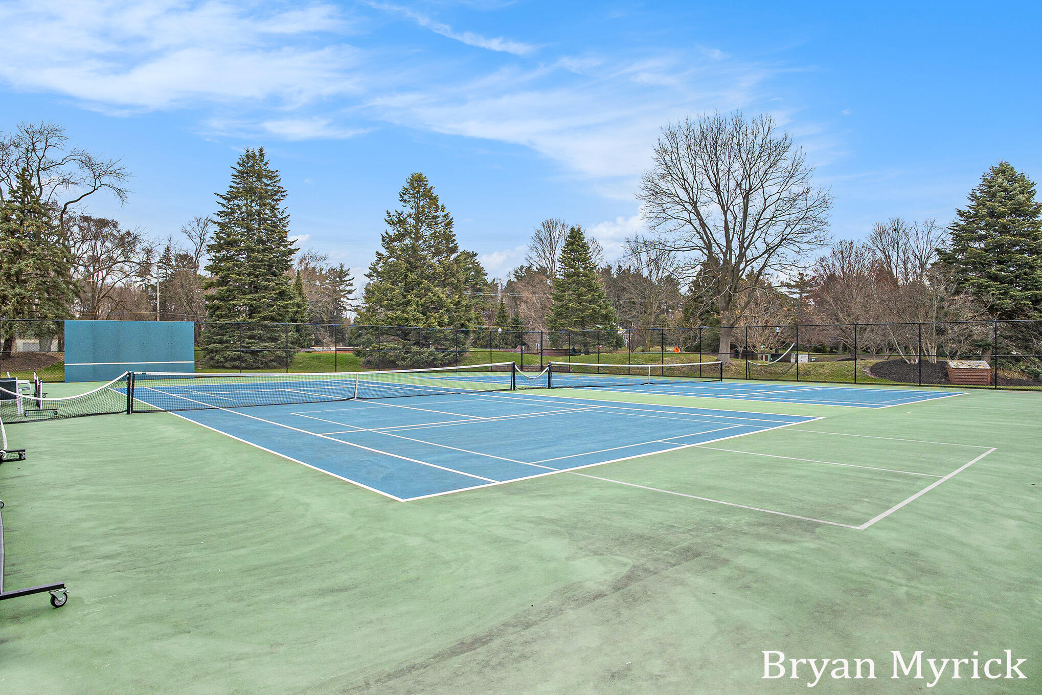 Holland, Michigan, 49424, United States, 4 Bedrooms Bedrooms, ,4 BathroomsBathrooms,Residential,For Sale,1838829