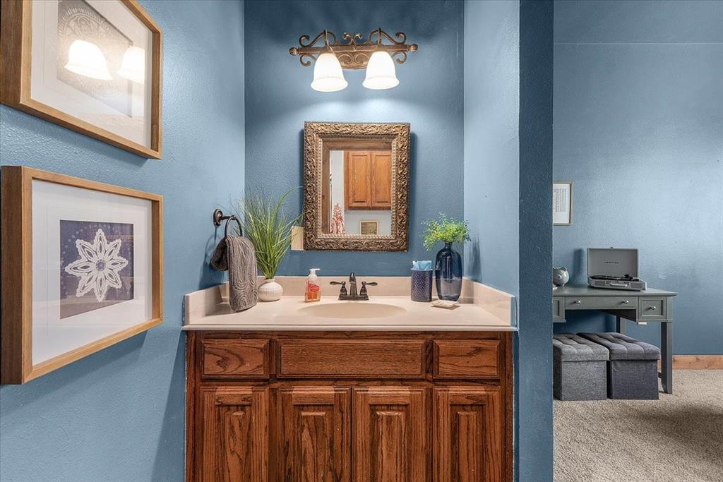 Weatherford, Texas, 76085, United States, 4 Bedrooms Bedrooms, ,3 BathroomsBathrooms,Residential,For Sale,2035850