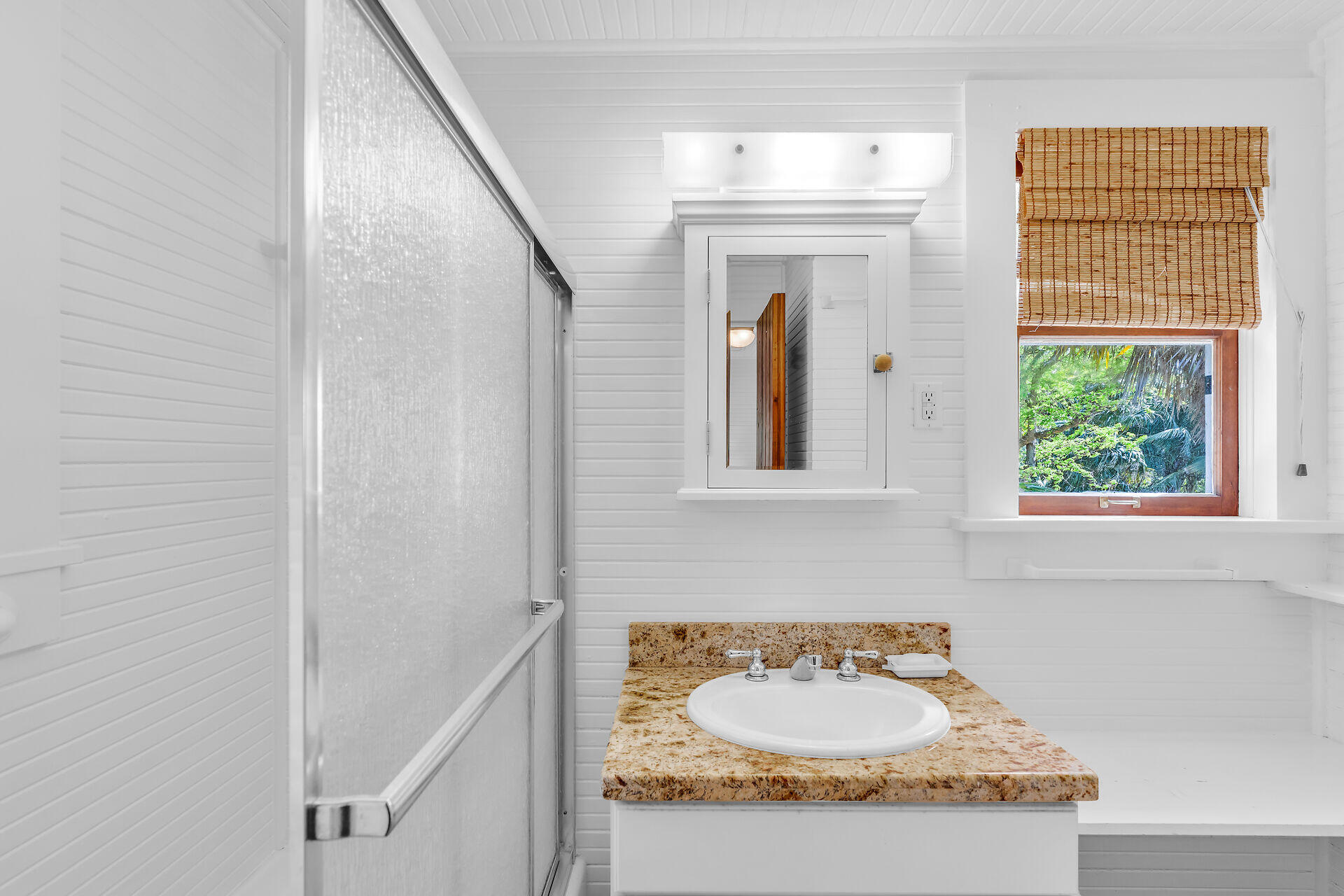 ISLAMORADA, Florida, 33070, United States, 3 Bedrooms Bedrooms, ,3 BathroomsBathrooms,Residential,For Sale,1837711