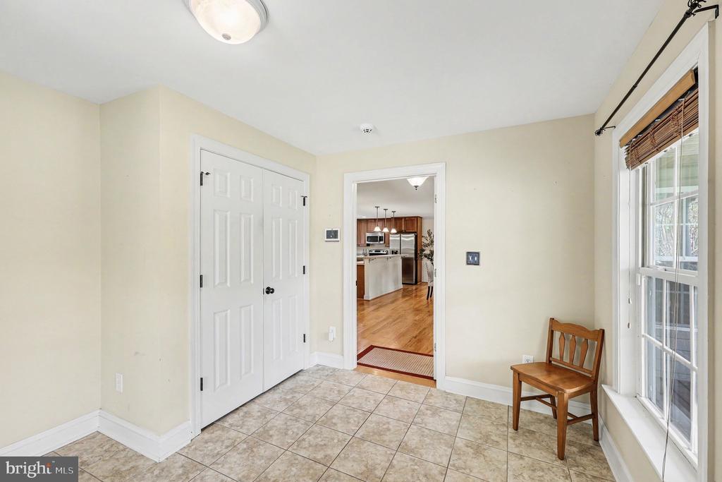 Winchester, Virginia, 22602, United States, 4 Bedrooms Bedrooms, ,3 BathroomsBathrooms,Residential,For Sale,2040713