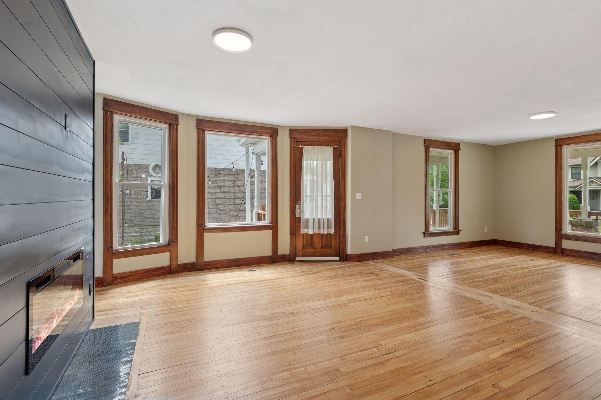Minneapolis, Minnesota, 55408, United States, ,Residential,For Sale,1821606