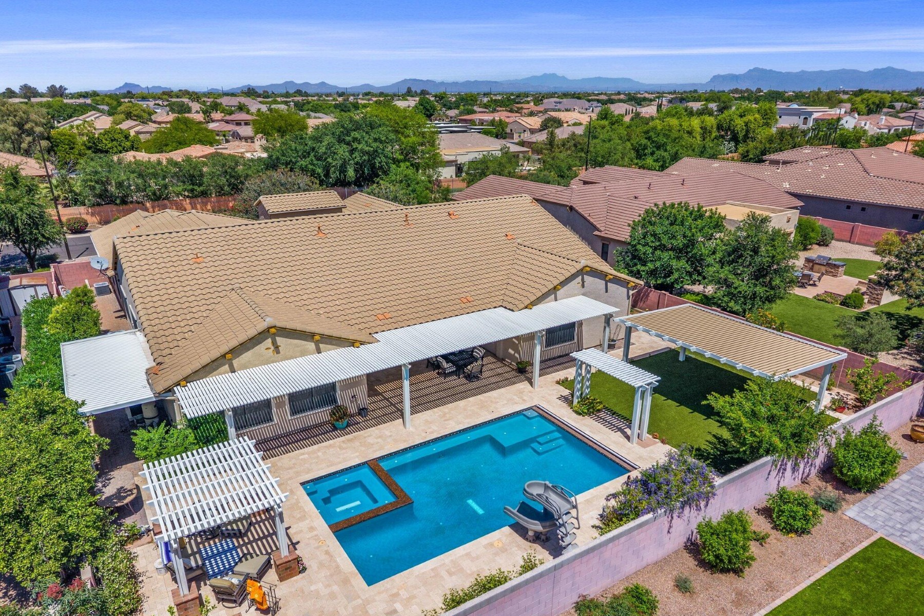  2845 E Red Oak Court  Gilbert, AZ - 物件實景