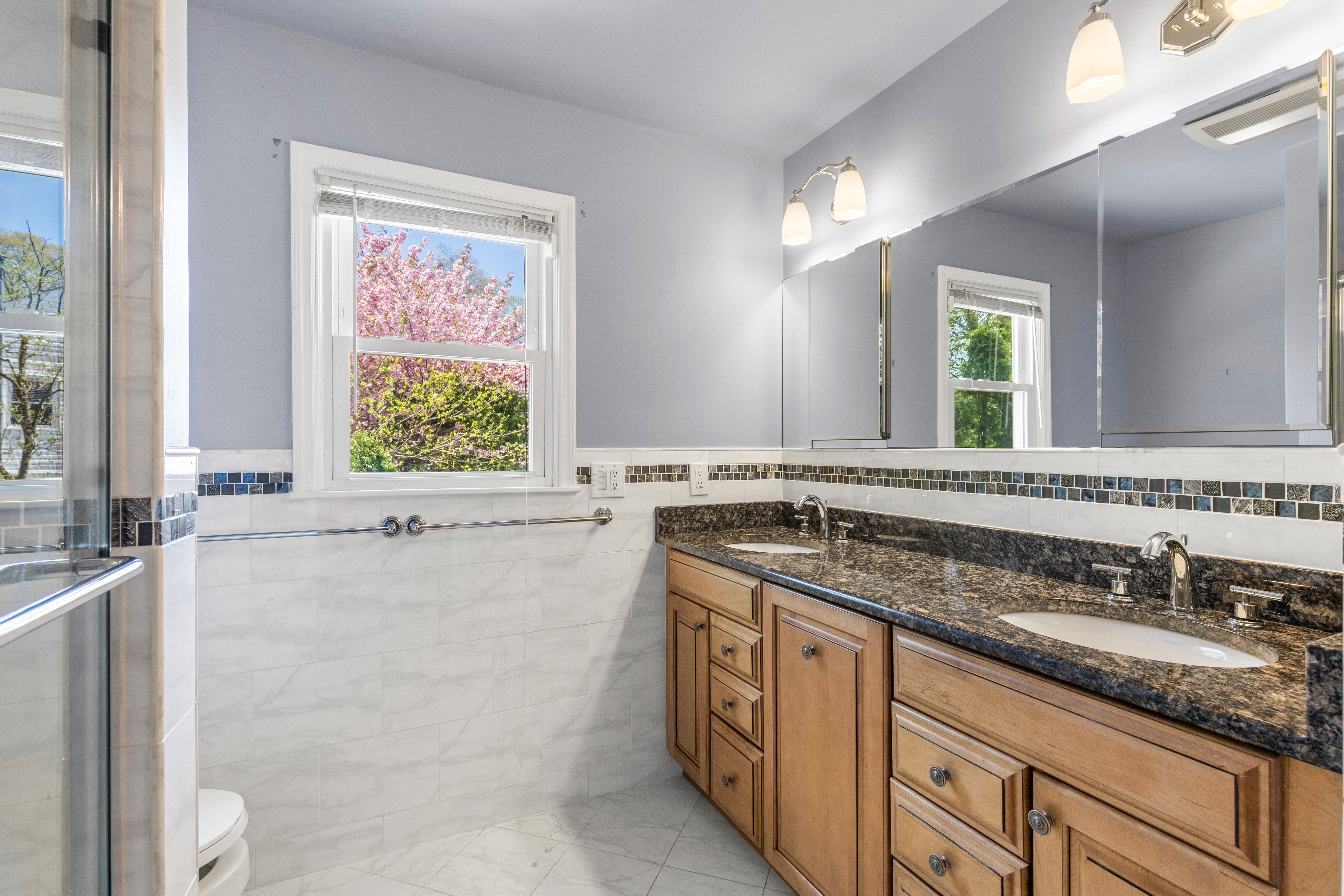  30 Claudet Way - 物件實景