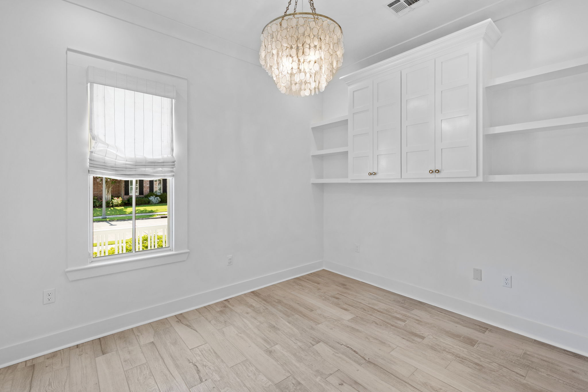 Lake Charles, Louisiana, 70605, United States, 3 Bedrooms Bedrooms, ,3 BathroomsBathrooms,Residential,For Sale,1982689