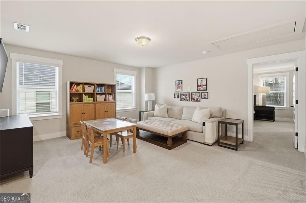 Woodstock, Georgia, 30188, United States, 5 Bedrooms Bedrooms, ,3 BathroomsBathrooms,Residential,For Sale,2006573