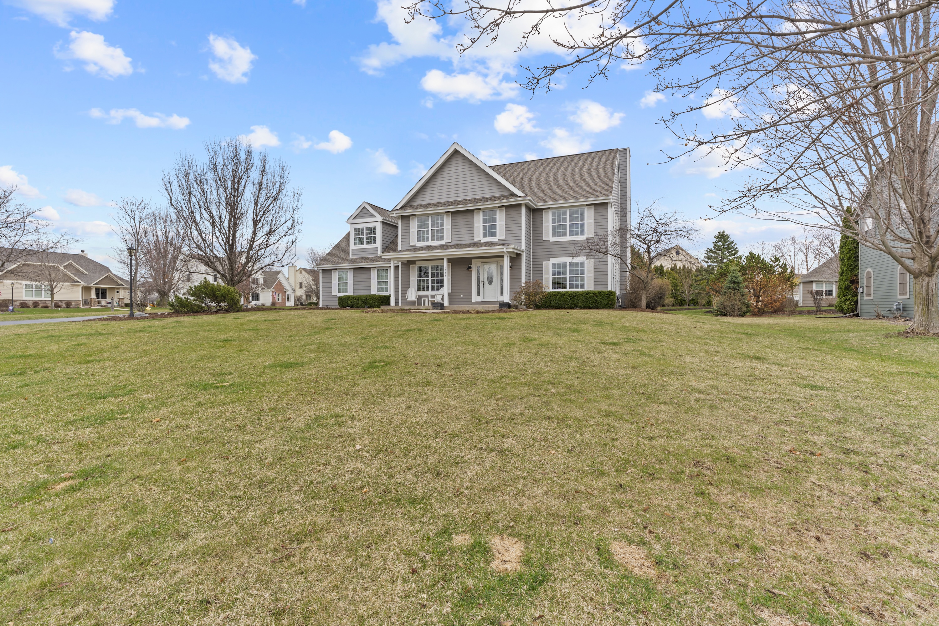  Desirable Pabst Farms Four Bedroom Colonial - 物件實景