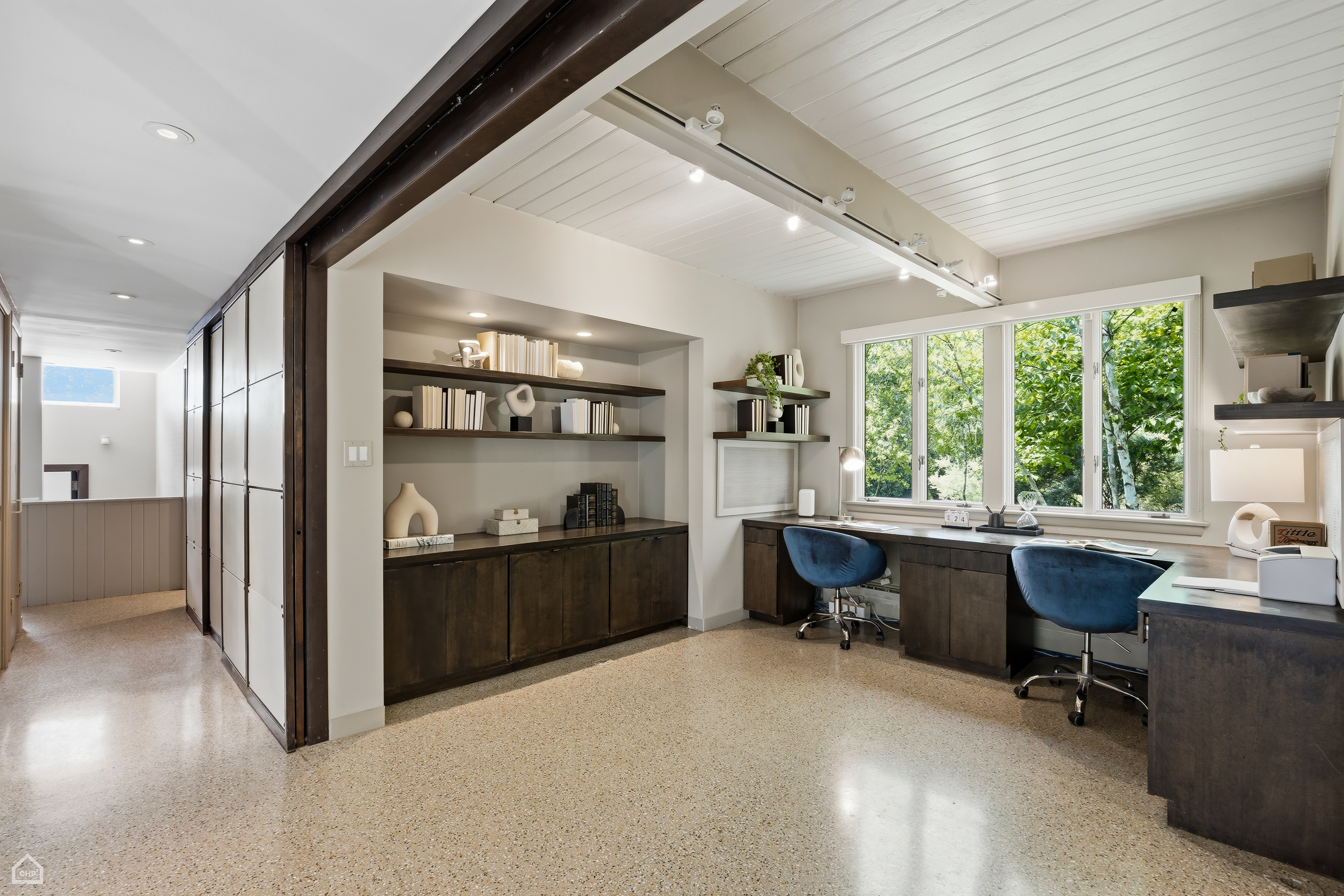  RENOVATED MID CENTURY MODERN ESTATE - 物件實景