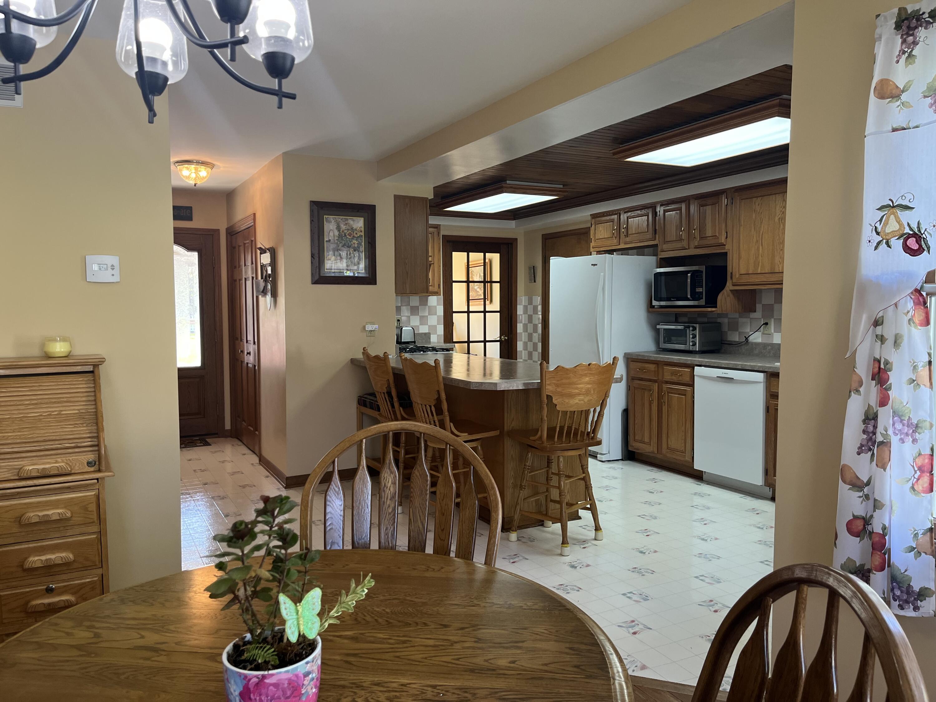 Crown Point, Indiana, 46307, United States, 3 Bedrooms Bedrooms, ,3 BathroomsBathrooms,Residential,For Sale,2040656