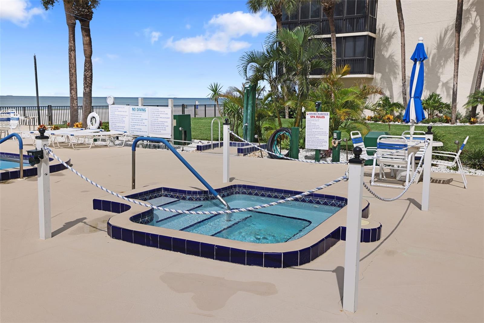 Redington Shores, Florida, 33708, United States, 2 Bedrooms Bedrooms, ,2 BathroomsBathrooms,Residential,For Sale,1979390