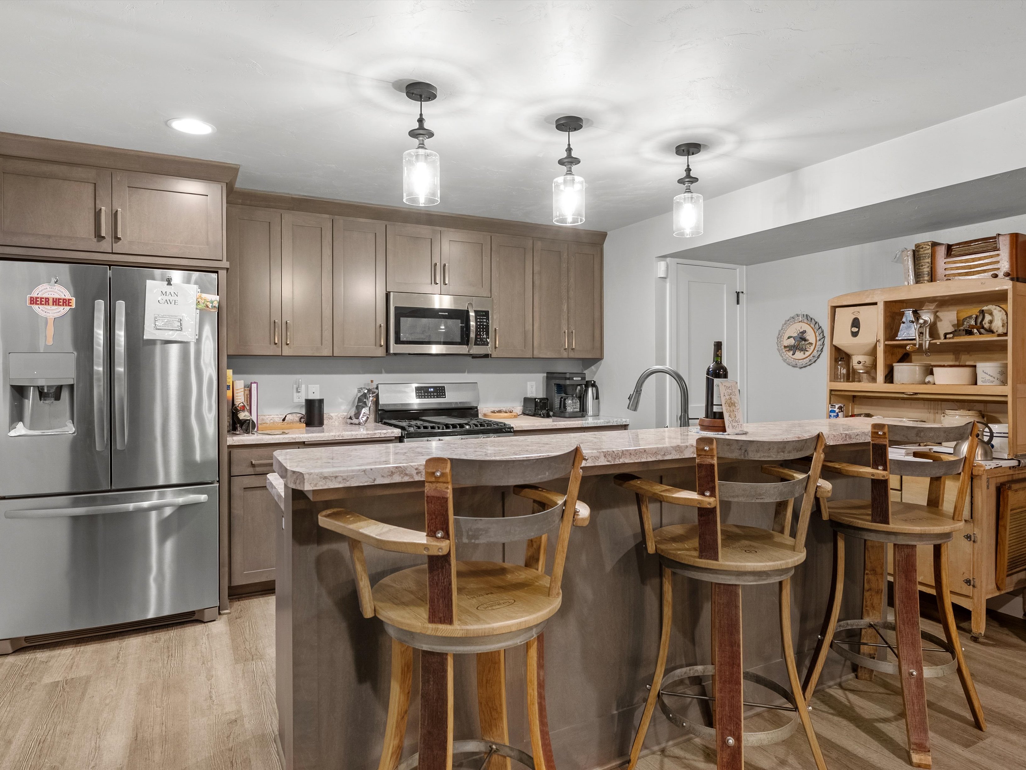 Green Bay, Wisconsin, 54313, United States, 4 Bedrooms Bedrooms, ,4 BathroomsBathrooms,Residential,For Sale,2010361