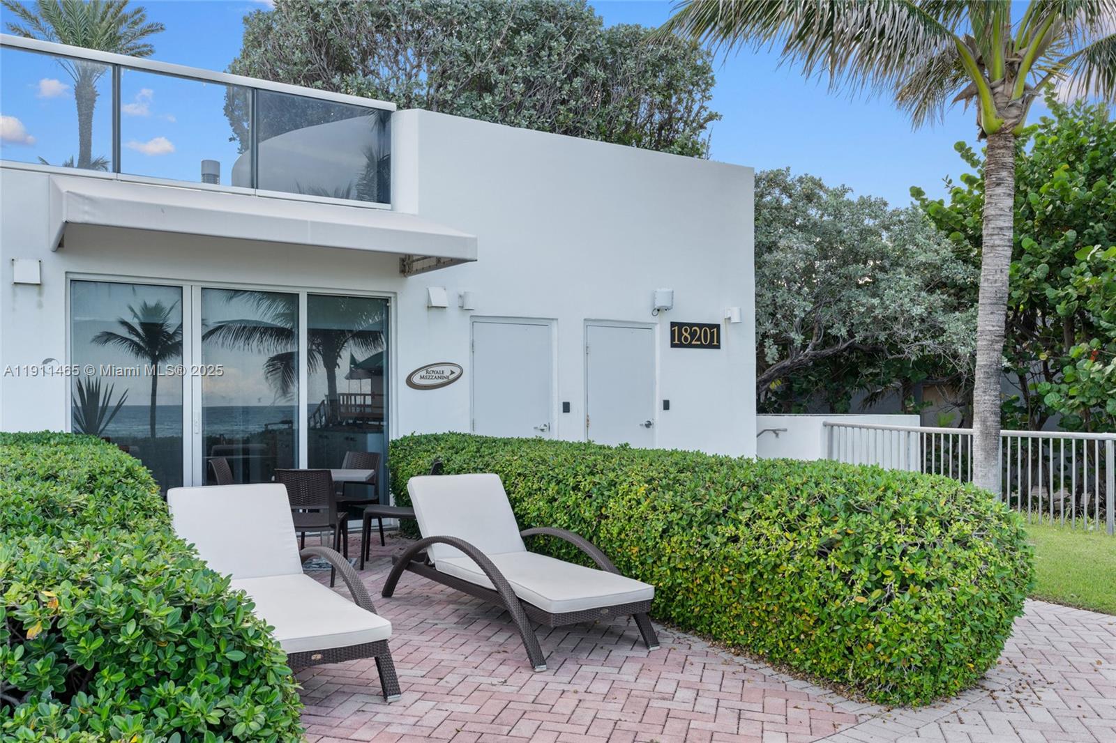 Sunny Isles Beach, Florida, 33160, United States, 3 Bedrooms Bedrooms, ,4 BathroomsBathrooms,Residential,For Sale,1991533