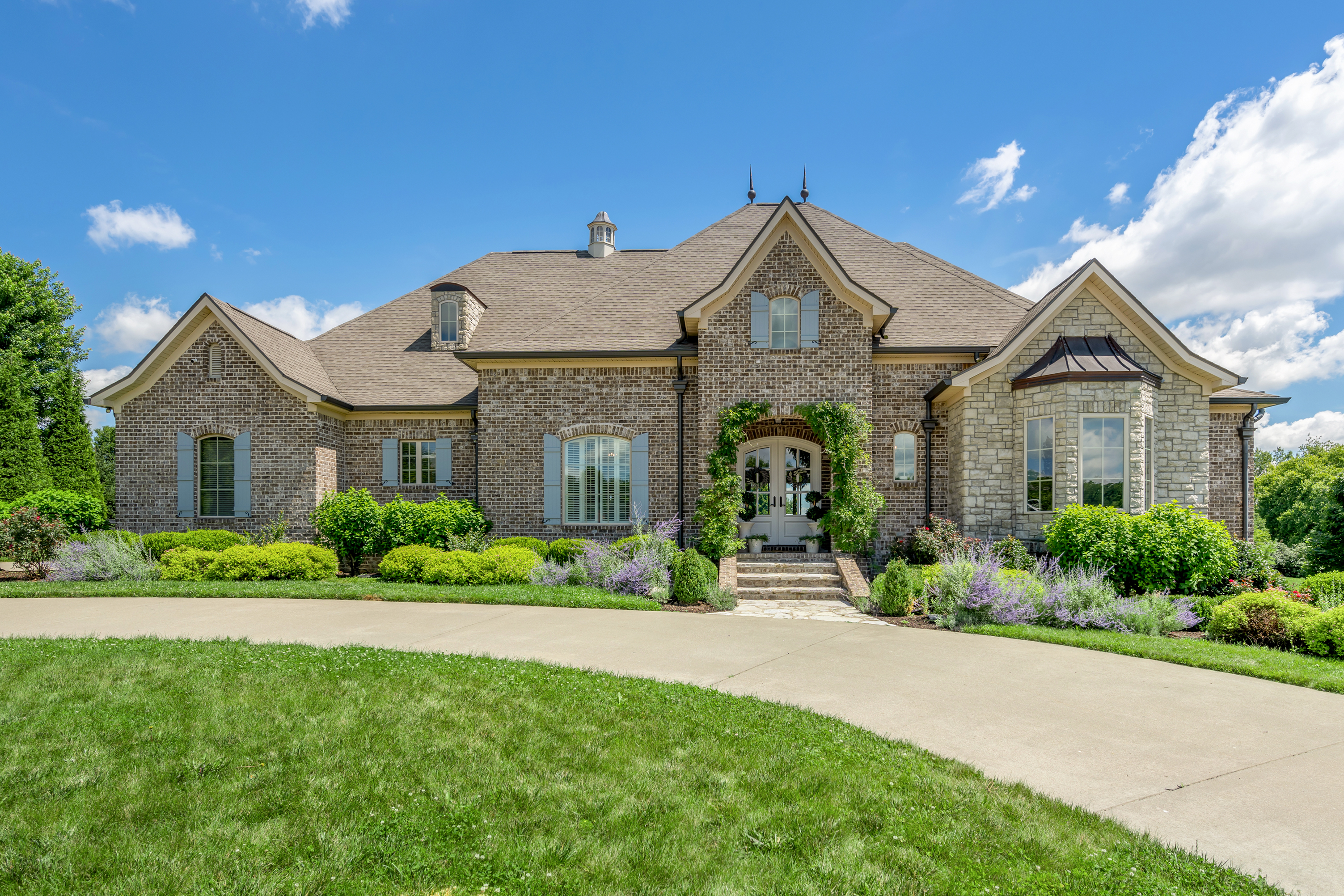  111 Roseburg Way - 物件實景