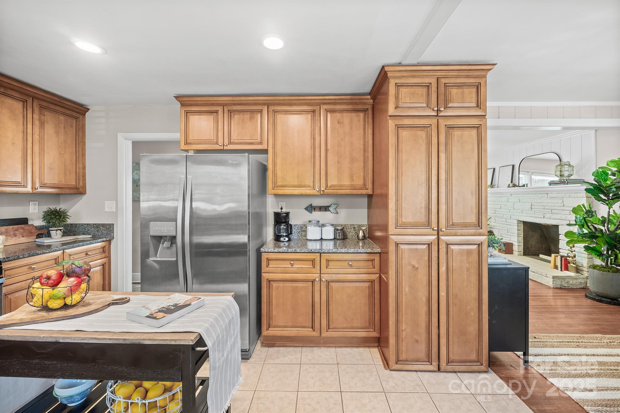 Charlotte, North Carolina, 28210, United States, 3 Bedrooms Bedrooms, ,2 BathroomsBathrooms,Residential,For Sale,1950475