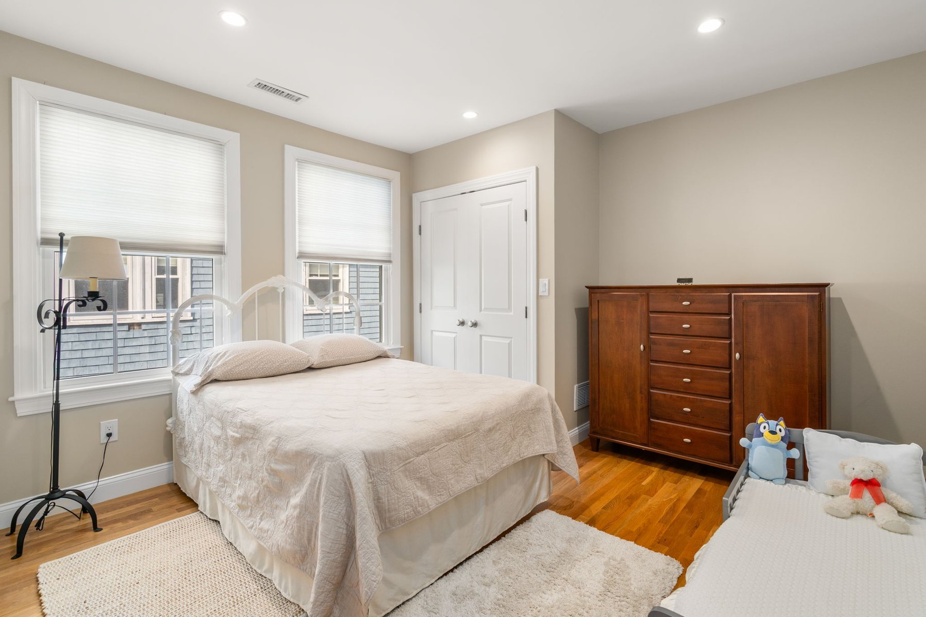  16 York Terrace, Brookline, MA, 02446 - 物件實景