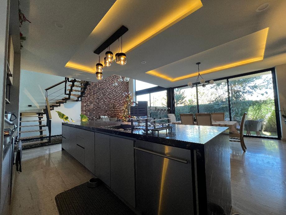 blvd bellavista, Atizapán de Zaragoza, Estado de méxico, 52994, Mexico, 3 Bedrooms Bedrooms, ,4 BathroomsBathrooms,Residential,For Sale,blvd bellavista,1672007