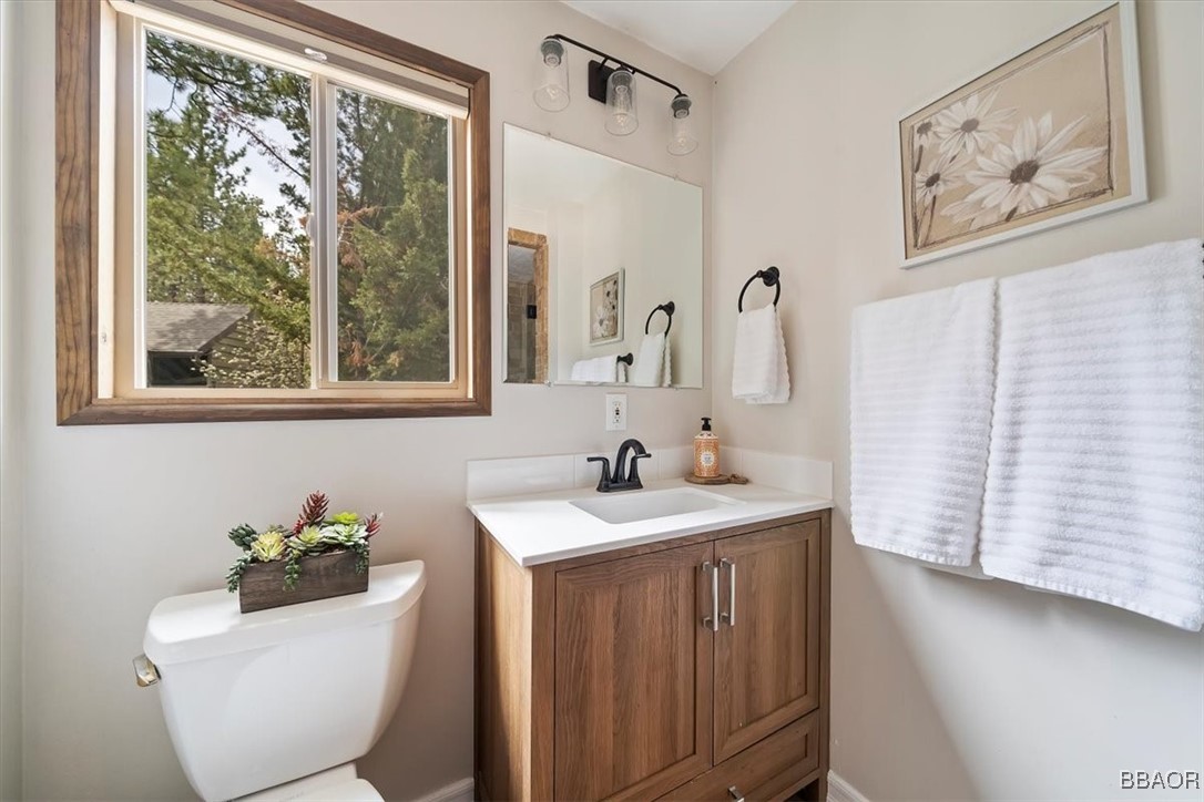 Big Bear Lake, California, 92315, United States, 4 Bedrooms Bedrooms, ,3 BathroomsBathrooms,Residential,For Sale,1827094