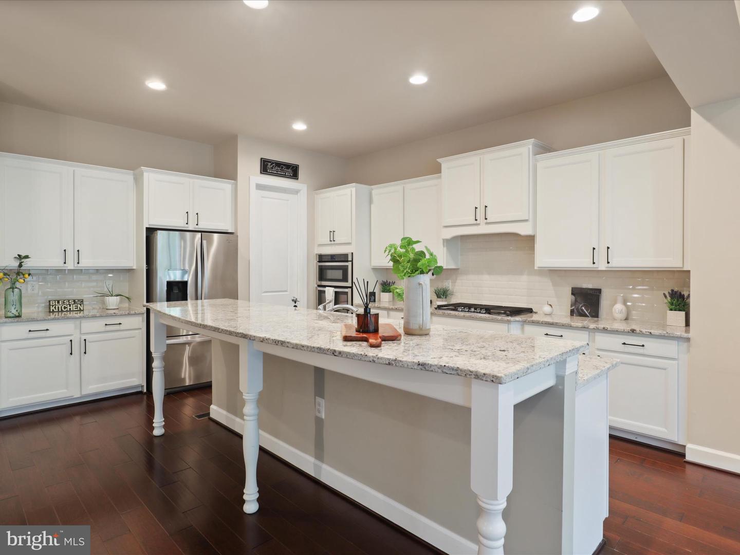 Ashburn, Virginia, 20148, United States, 3 Bedrooms Bedrooms, ,4 BathroomsBathrooms,Residential,For Sale,1918442