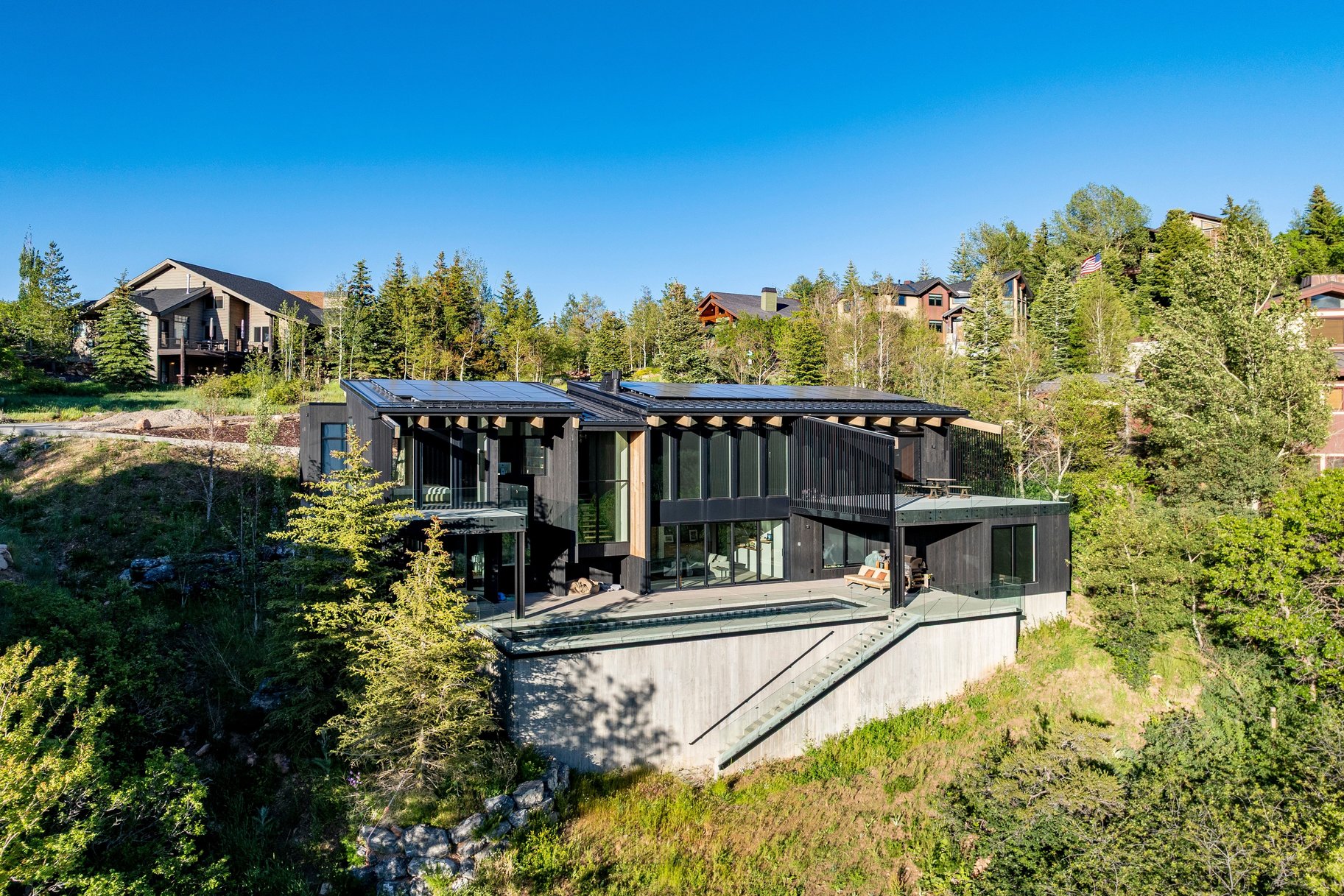  One-of-a-Kind Modern Pinebrook Residence - 物件實景