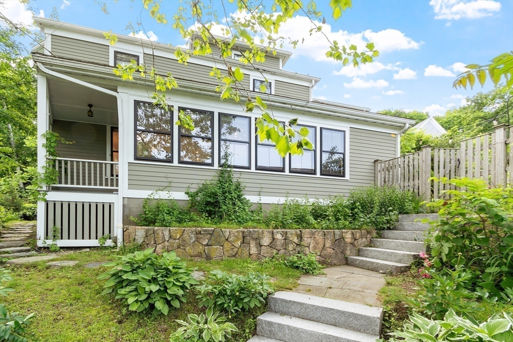Belmont, Massachusetts, 02478, United States, 7 Bedrooms Bedrooms, ,5 BathroomsBathrooms,Residential,For Sale,1838379