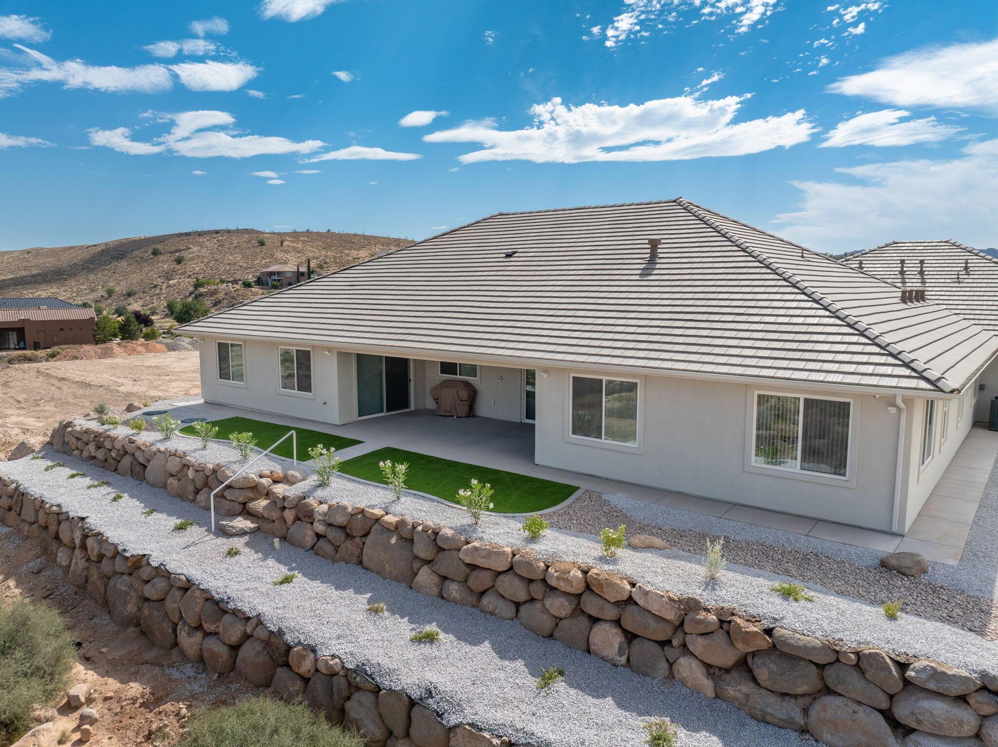 Leeds, Utah, 84746, United States, 5 Bedrooms Bedrooms, ,3 BathroomsBathrooms,Residential,For Sale,1979707