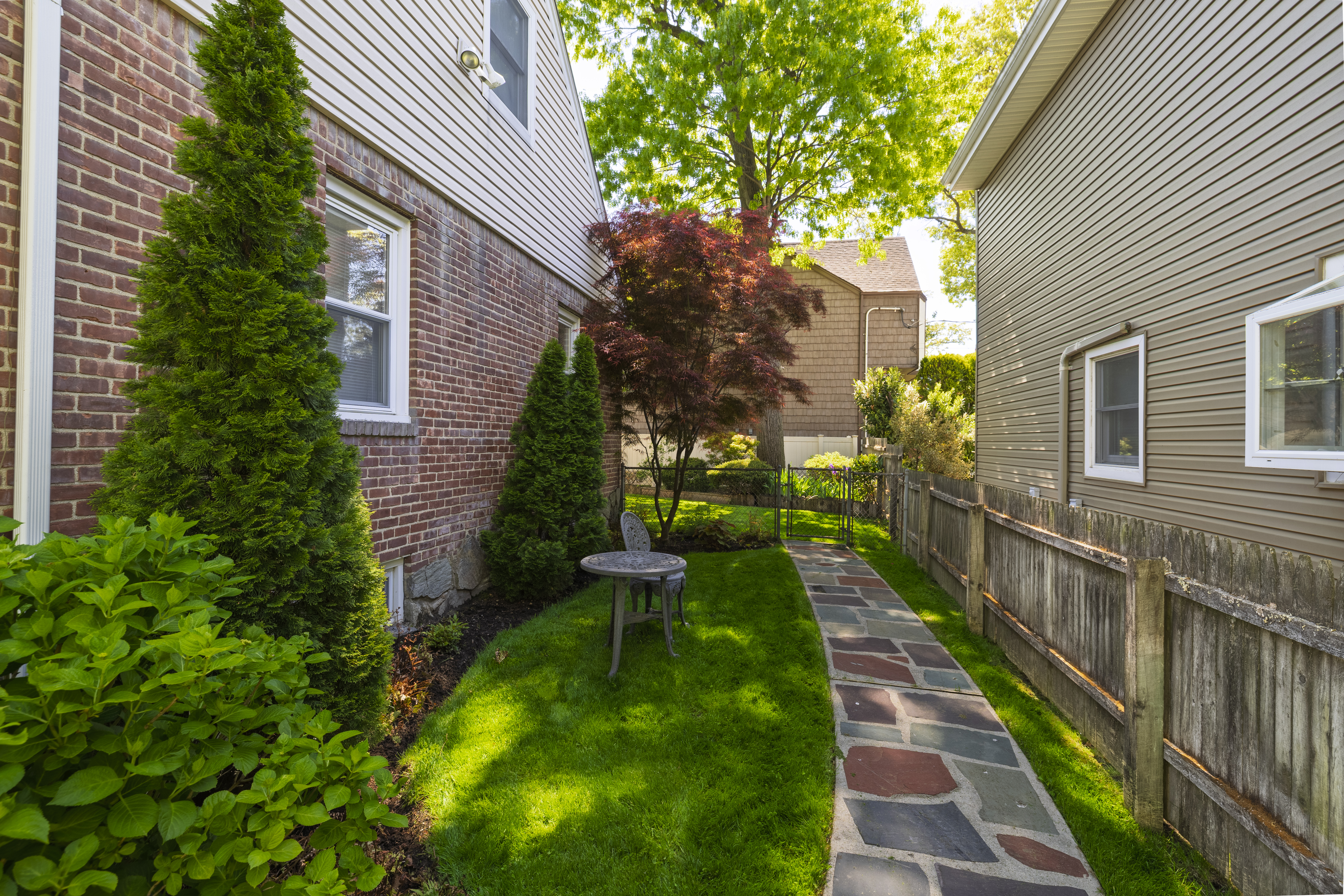  124 Peterhoff Avenue, Malverne, NY, 11565 - 物件實景