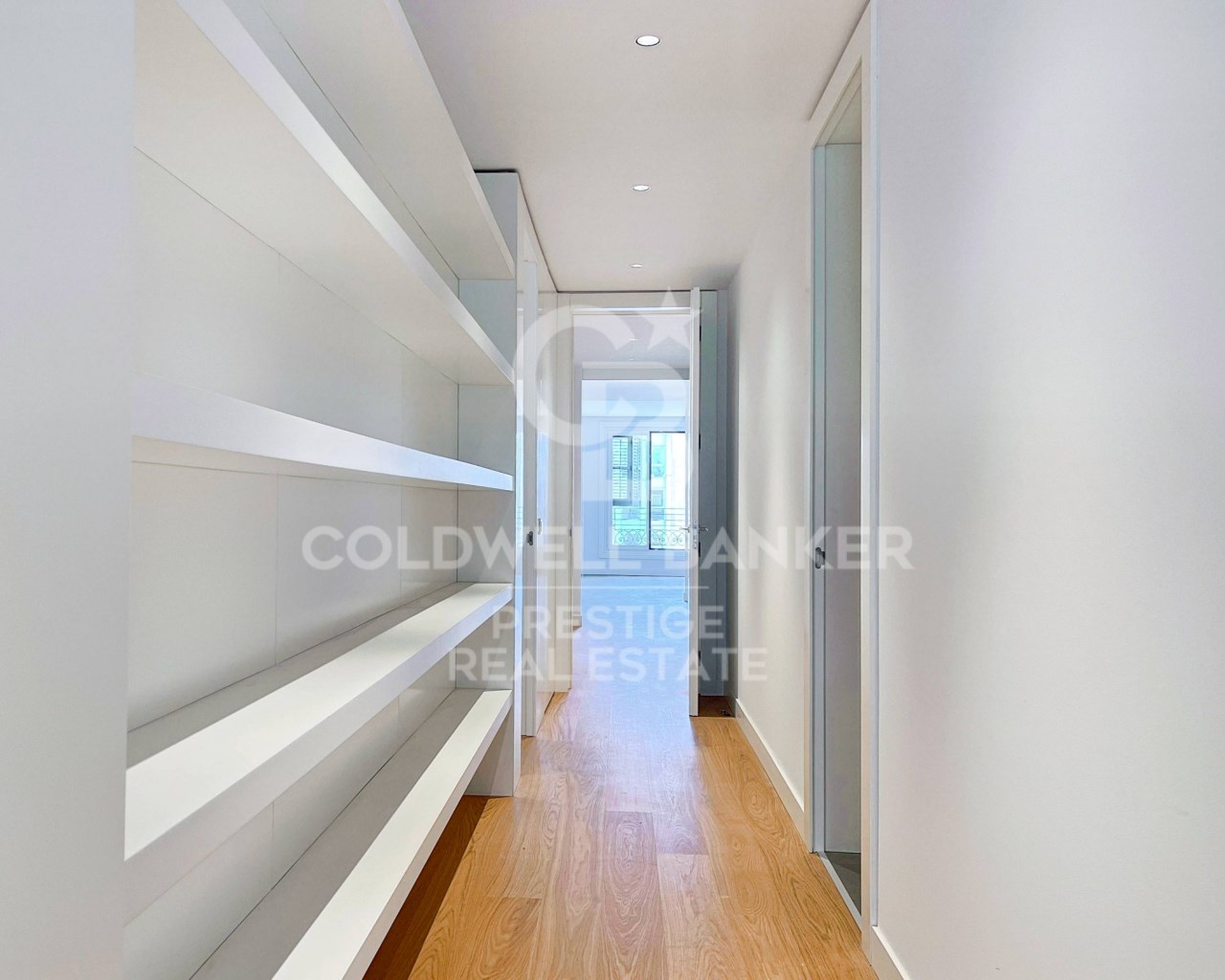 Barcelona, Barcelona, Eixample, La Dreta de l'Eix, Barcelona, Catalonia, ES, 4 Bedrooms Bedrooms, ,4 BathroomsBathrooms,Residential,For Sale,Barcelona, Barcelona, Eixample, La Dreta de l'Eix,1449038
