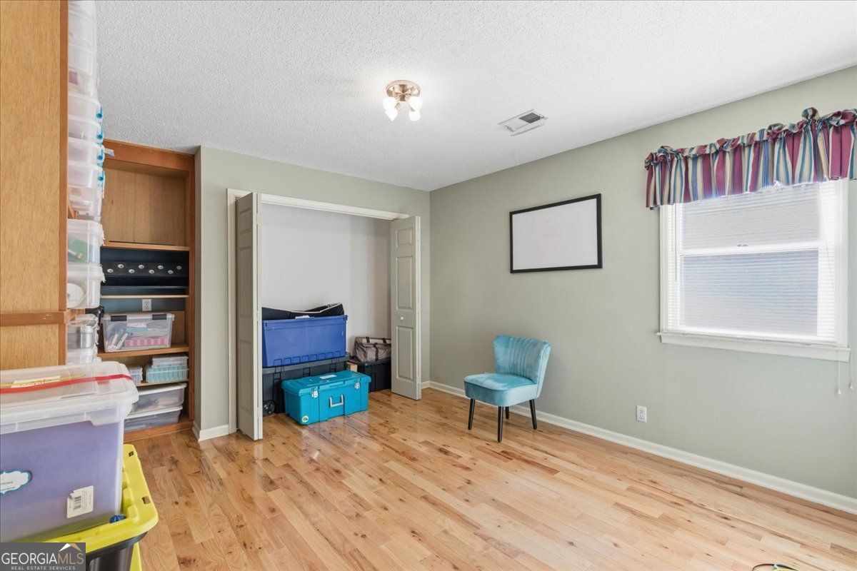 Douglasville, Georgia, 30135, United States, 5 Bedrooms Bedrooms, ,3 BathroomsBathrooms,Residential,For Sale,1988782